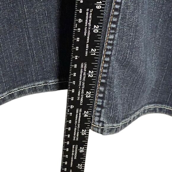 Silver Jeans Co- Women’s Santorini Low Rise Cropped Striaght Leg, Size 36 - Picture 11 of 13